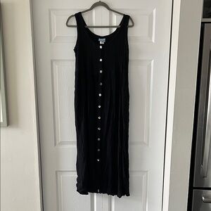 Sleeveless Black Button-Front Maxi Dress